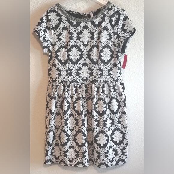 Xhilaration NWT Black & White Jacquard Fit + Flare Keyhole Back Dress XXL - Picture 3 of 16